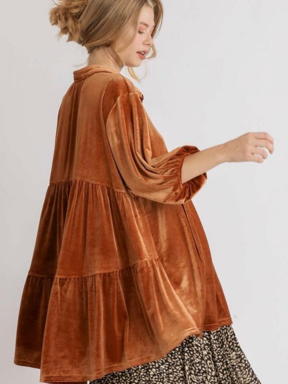 Umgee Velvet Tiered Tunic in Rust Copper. Gorgeous color. size Small
